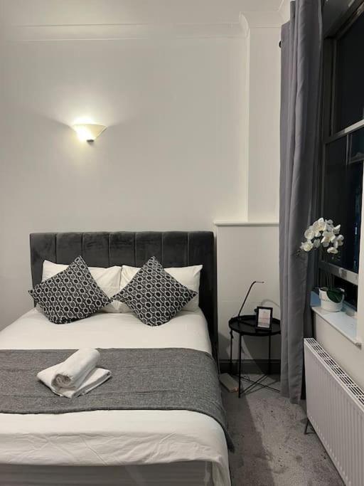 1 Bedroom Flat In Kings Cross! Londra Exterior foto